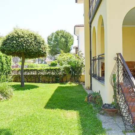 Homiday - Villino Filippi Apartment Pineto
