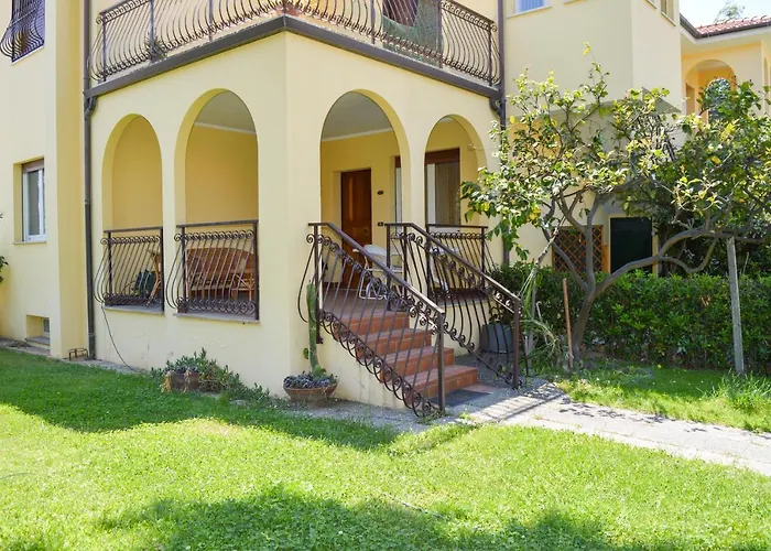 Homiday - Villino Filippi Appartamento Pineto