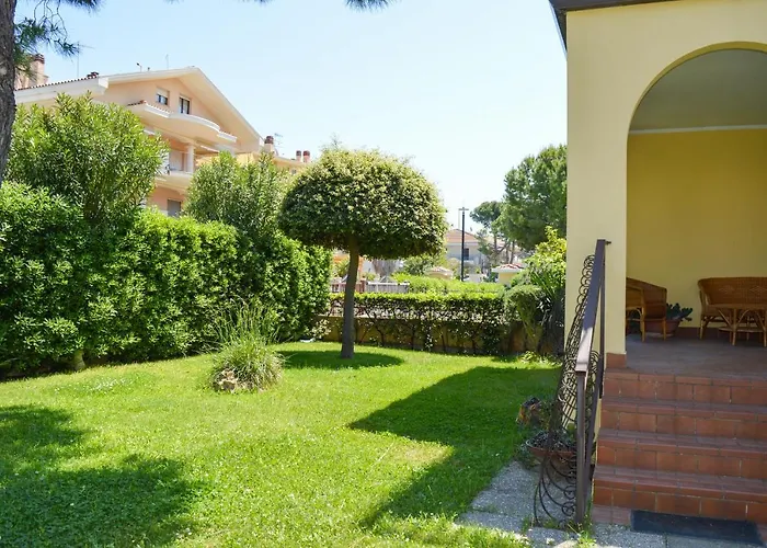 Homiday - Villino Filippi Appartamento Pineto